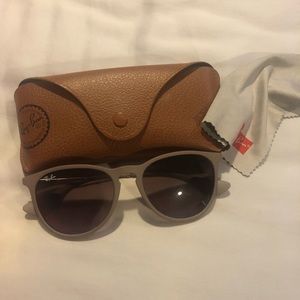 Erika Classic Raybans